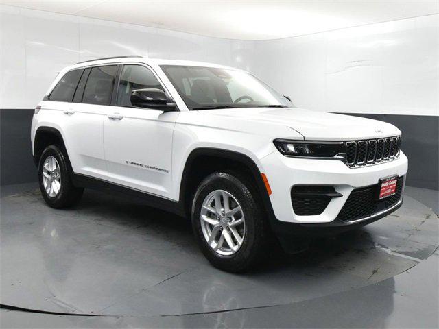 2025 Jeep Grand Cherokee GRAND CHEROKEE LAREDO X 4X4