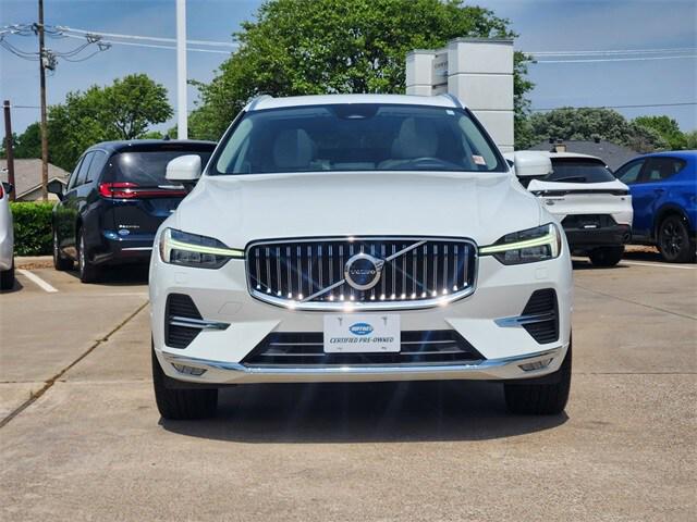 2022 Volvo XC60 B5 Inscription