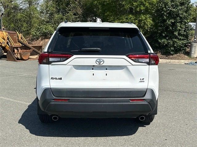 2020 Toyota RAV4 LE
