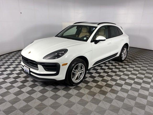 2024 Porsche Macan Base