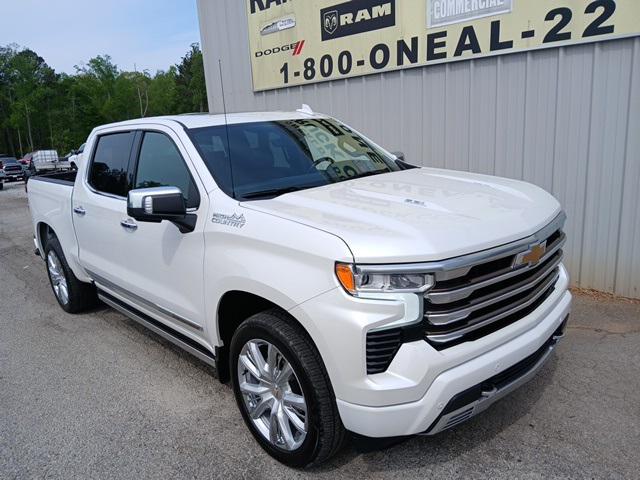 2022 Chevrolet Silverado 1500 4WD Crew Cab Short Bed High Country