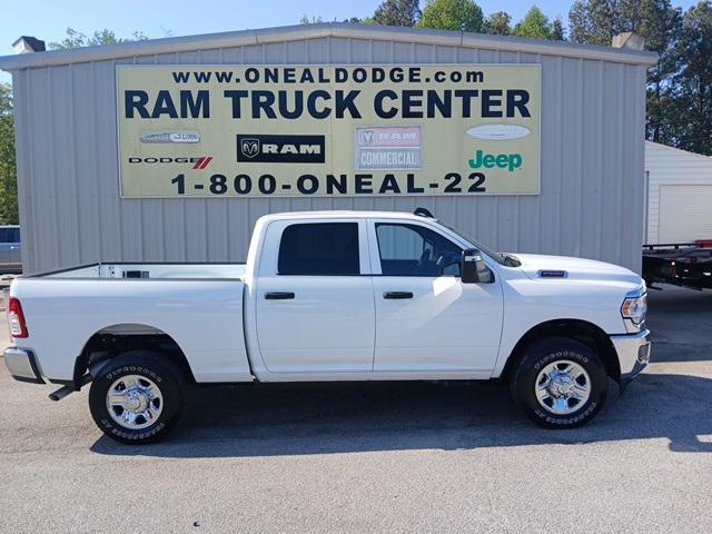 2024 RAM 2500 Tradesman Crew Cab 4x4 64 Box