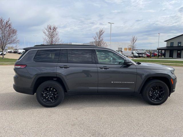2024 Jeep Grand Cherokee L Laredo 4x4