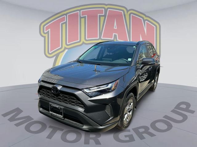 2022 Toyota RAV4 XLE [8]