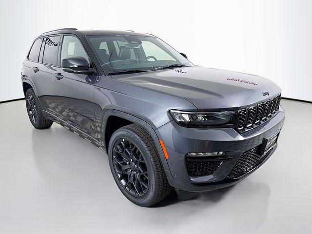 2025 Jeep Grand Cherokee GRAND CHEROKEE SUMMIT 4X4