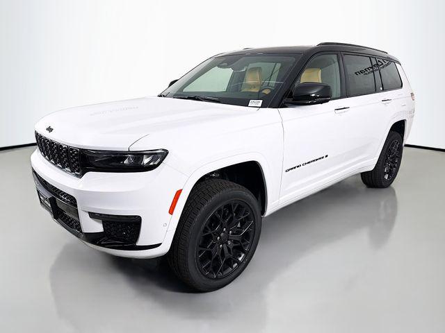 2025 Jeep Grand Cherokee GRAND CHEROKEE L SUMMIT 4X4