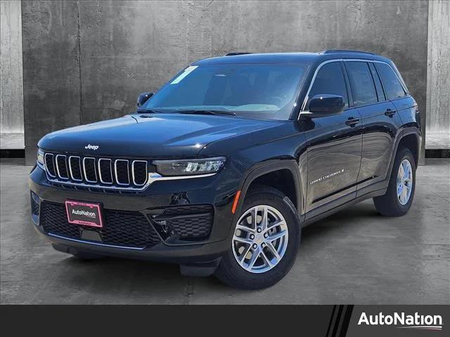 2025 Jeep Grand Cherokee GRAND CHEROKEE LAREDO X 4X2