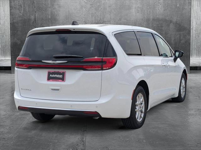 2025 Chrysler Pacifica PACIFICA SELECT
