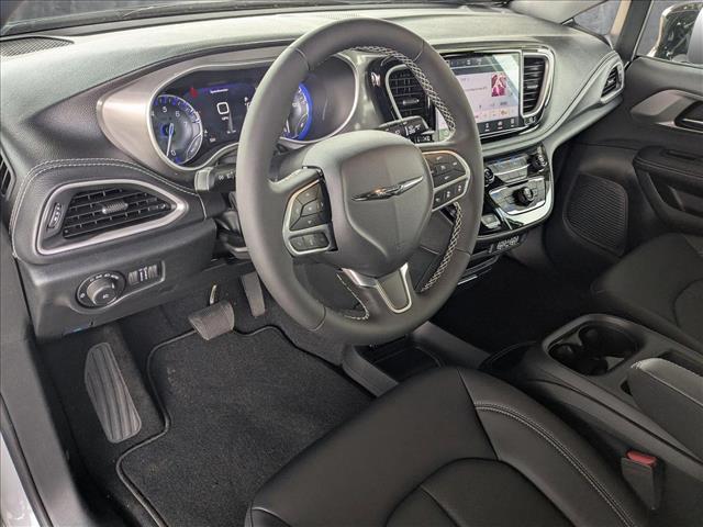 2025 Chrysler Pacifica PACIFICA SELECT