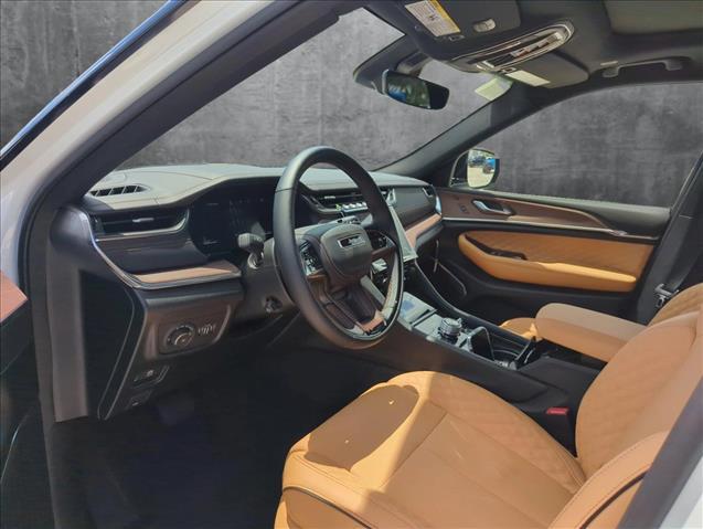 2025 Jeep Grand Cherokee GRAND CHEROKEE SUMMIT 4X4