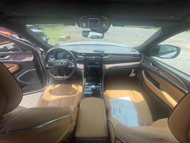 2025 Jeep Grand Cherokee GRAND CHEROKEE SUMMIT 4X4