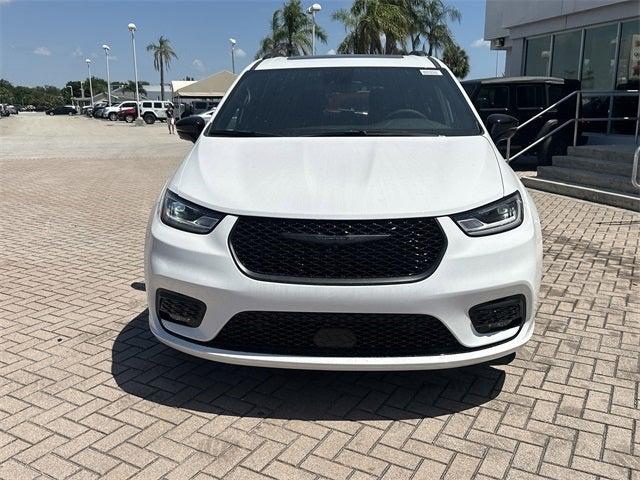 2025 Chrysler Pacifica PACIFICA LIMITED