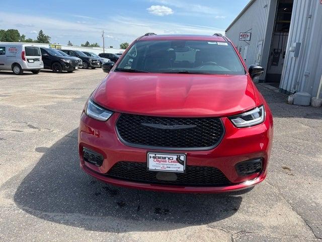 2025 Chrysler Pacifica PACIFICA LIMITED AWD