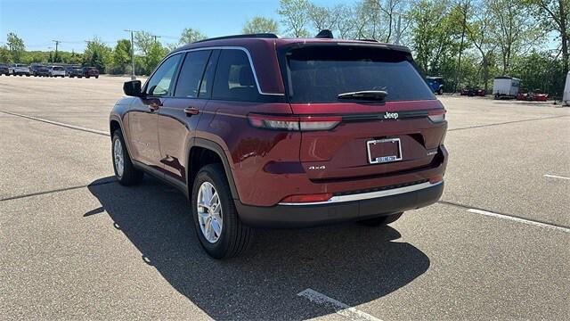 2025 Jeep Grand Cherokee GRAND CHEROKEE LAREDO X 4X4