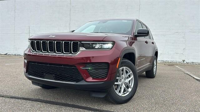 2025 Jeep Grand Cherokee GRAND CHEROKEE LAREDO X 4X4