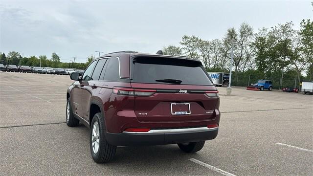 2025 Jeep Grand Cherokee GRAND CHEROKEE LAREDO X 4X4