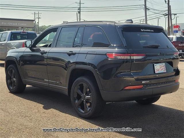 2025 Jeep Grand Cherokee GRAND CHEROKEE ALTITUDE 4X4
