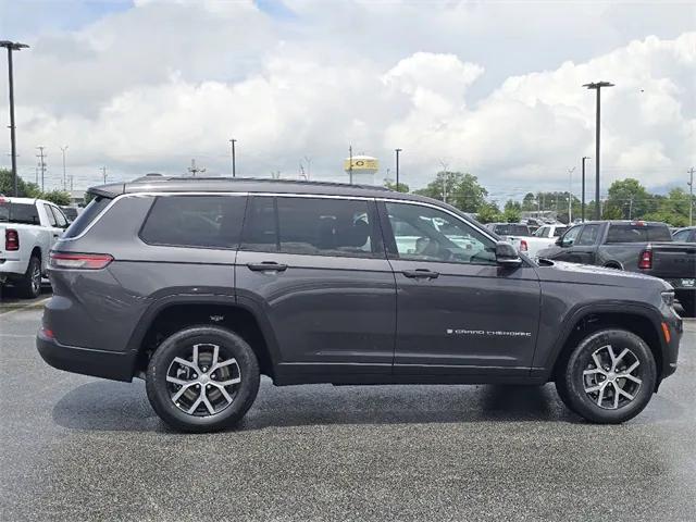 2025 Jeep Grand Cherokee GRAND CHEROKEE L LIMITED 4X4