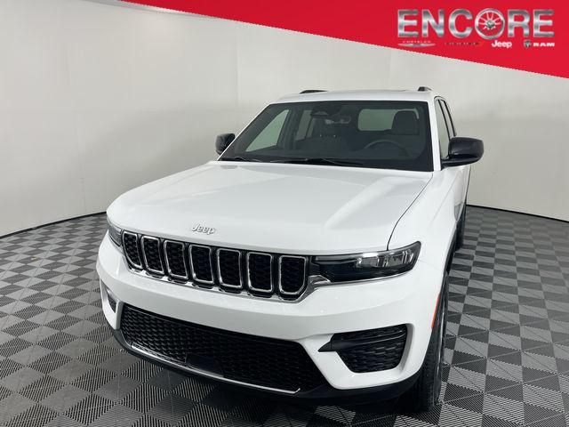 2025 Jeep Grand Cherokee GRAND CHEROKEE LAREDO X 4X2