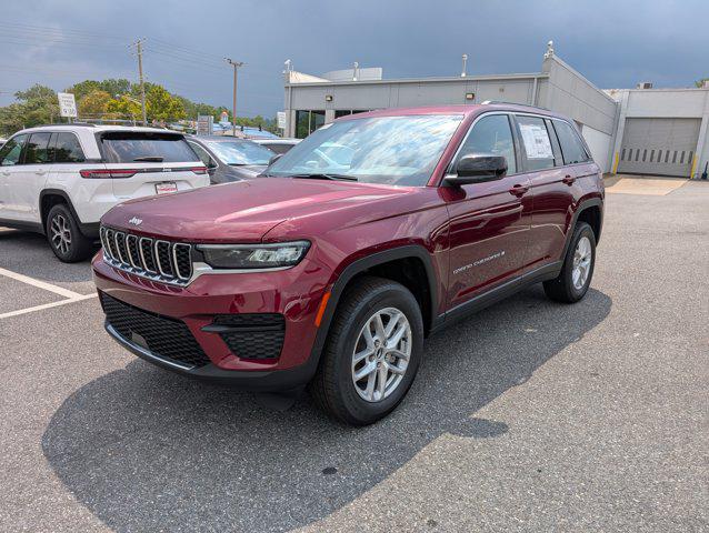 2025 Jeep Grand Cherokee GRAND CHEROKEE LAREDO X 4X4