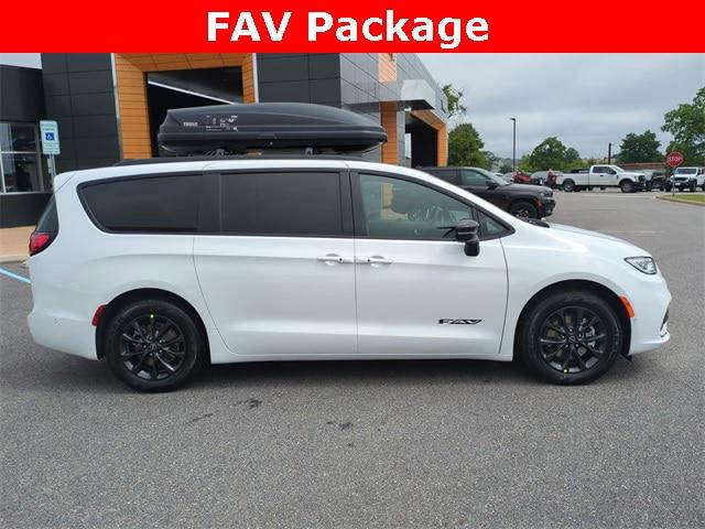 2025 Chrysler Pacifica PACIFICA SELECT
