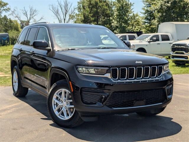 2025 Jeep Grand Cherokee GRAND CHEROKEE LAREDO X 4X2