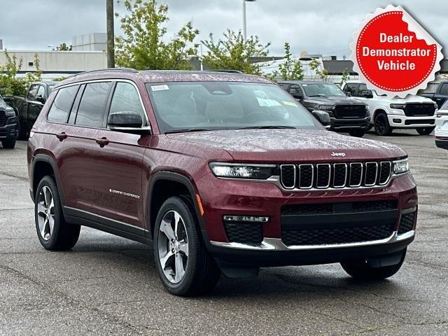 2025 Jeep Grand Cherokee GRAND CHEROKEE L LIMITED 4X4