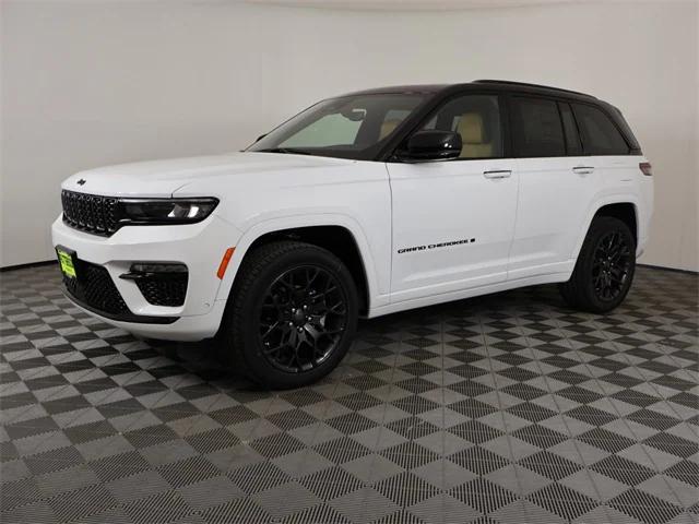 2025 Jeep Grand Cherokee GRAND CHEROKEE SUMMIT 4X4