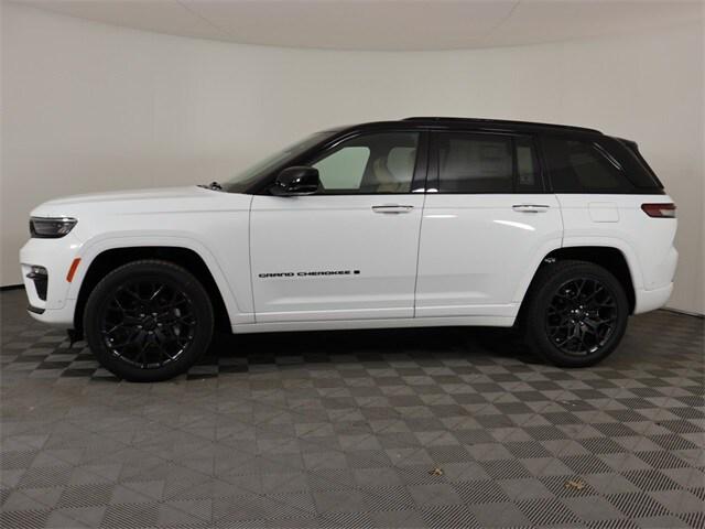 2025 Jeep Grand Cherokee GRAND CHEROKEE SUMMIT 4X4