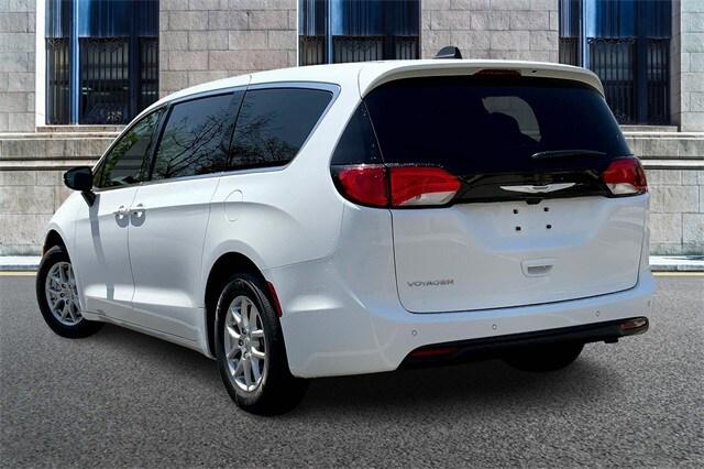 2025 Chrysler Voyager VOYAGER LX