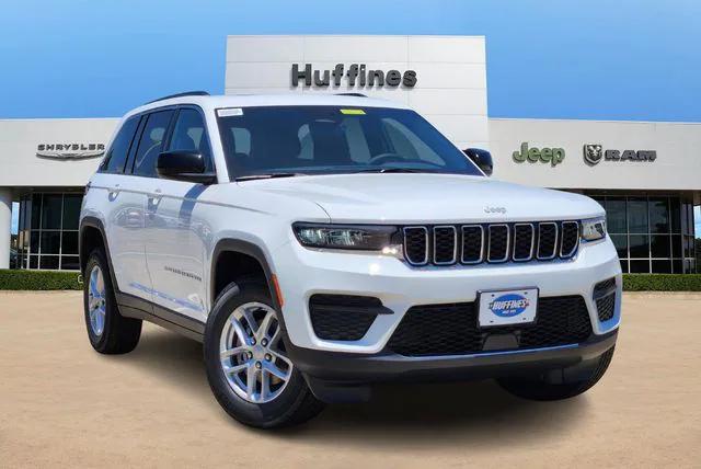 2025 Jeep Grand Cherokee GRAND CHEROKEE LAREDO X 4X2