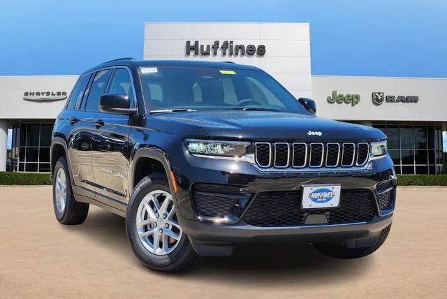 2025 Jeep Grand Cherokee GRAND CHEROKEE LAREDO X 4X2