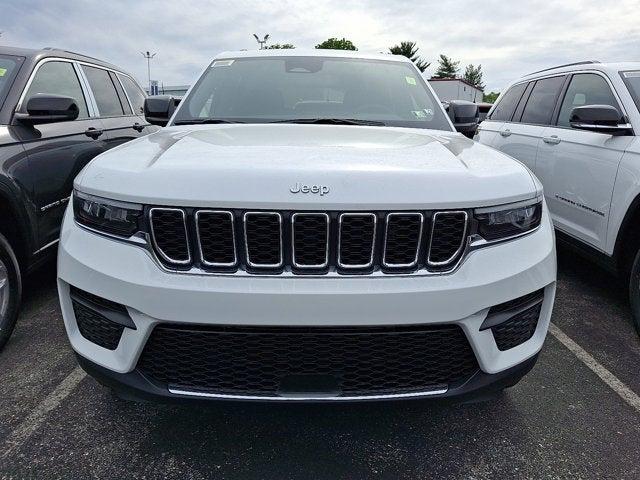 2025 Jeep Grand Cherokee GRAND CHEROKEE LAREDO X 4X4