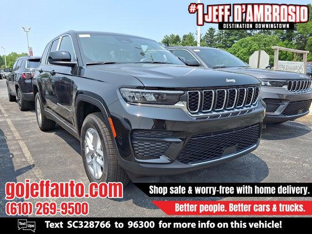2025 Jeep Grand Cherokee GRAND CHEROKEE LAREDO X 4X4