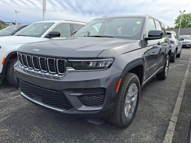 2025 Jeep Grand Cherokee GRAND CHEROKEE LAREDO X 4X4