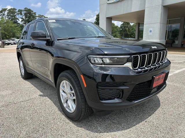 2025 Jeep Grand Cherokee GRAND CHEROKEE LAREDO X 4X2