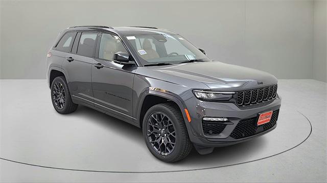 2025 Jeep Grand Cherokee GRAND CHEROKEE SUMMIT RESERVE 4X4
