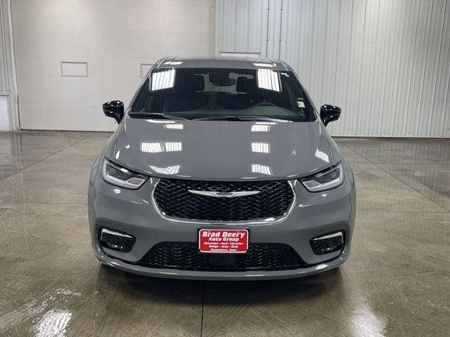 2025 Chrysler Pacifica PACIFICA SELECT AWD