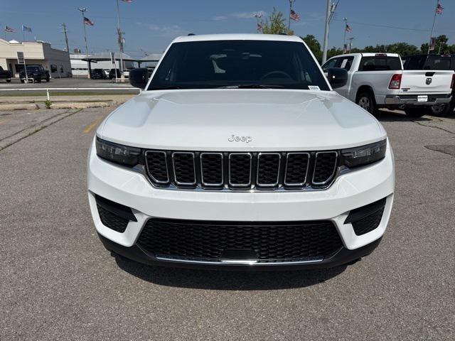 2025 Jeep Grand Cherokee GRAND CHEROKEE LAREDO 4X2