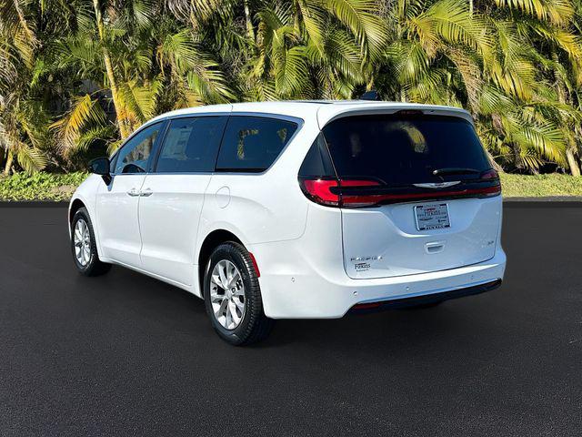 2025 Chrysler Pacifica PACIFICA SELECT AWD
