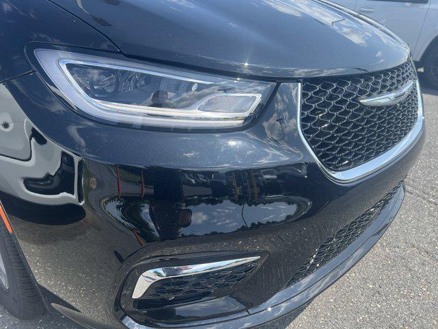 2025 Chrysler Pacifica PACIFICA SELECT AWD