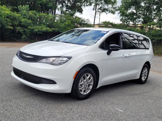 2025 Chrysler Voyager VOYAGER LX