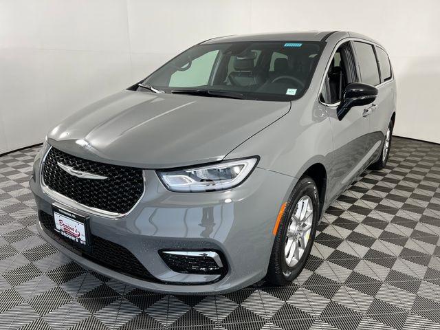 2025 Chrysler Pacifica PACIFICA SELECT