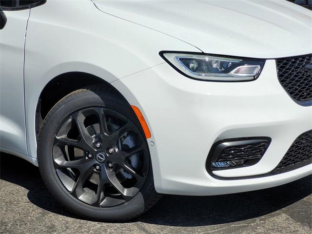 2025 Chrysler Pacifica PACIFICA LIMITED AWD