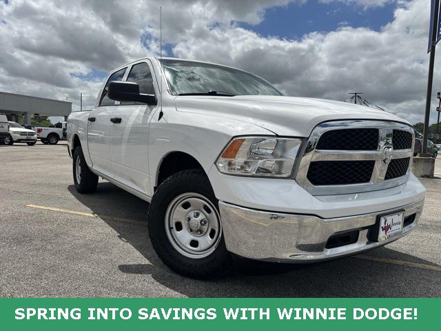 2020 RAM 1500 Classic Tradesman Crew Cab 4x4 57 Box