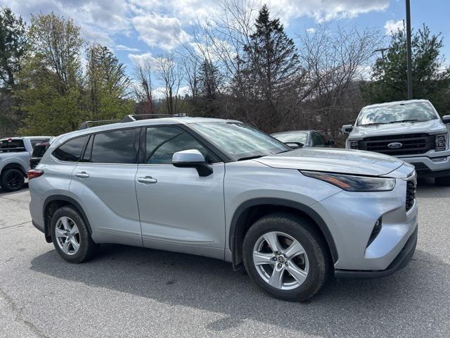 2022 Toyota Highlander LE