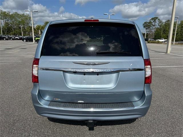2013 Chrysler Town and Country Touring