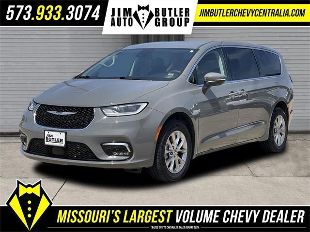 2023 Chrysler Pacifica Touring L AWD