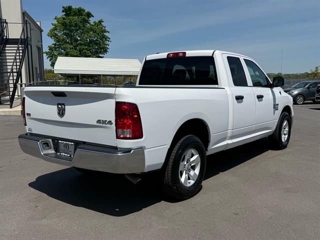 2024 RAM 1500 Classic SLT Quad Cab 4x4 64 Box