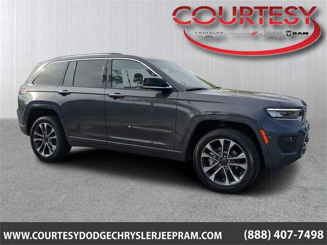 2023 Jeep Grand Cherokee Overland 4x2
